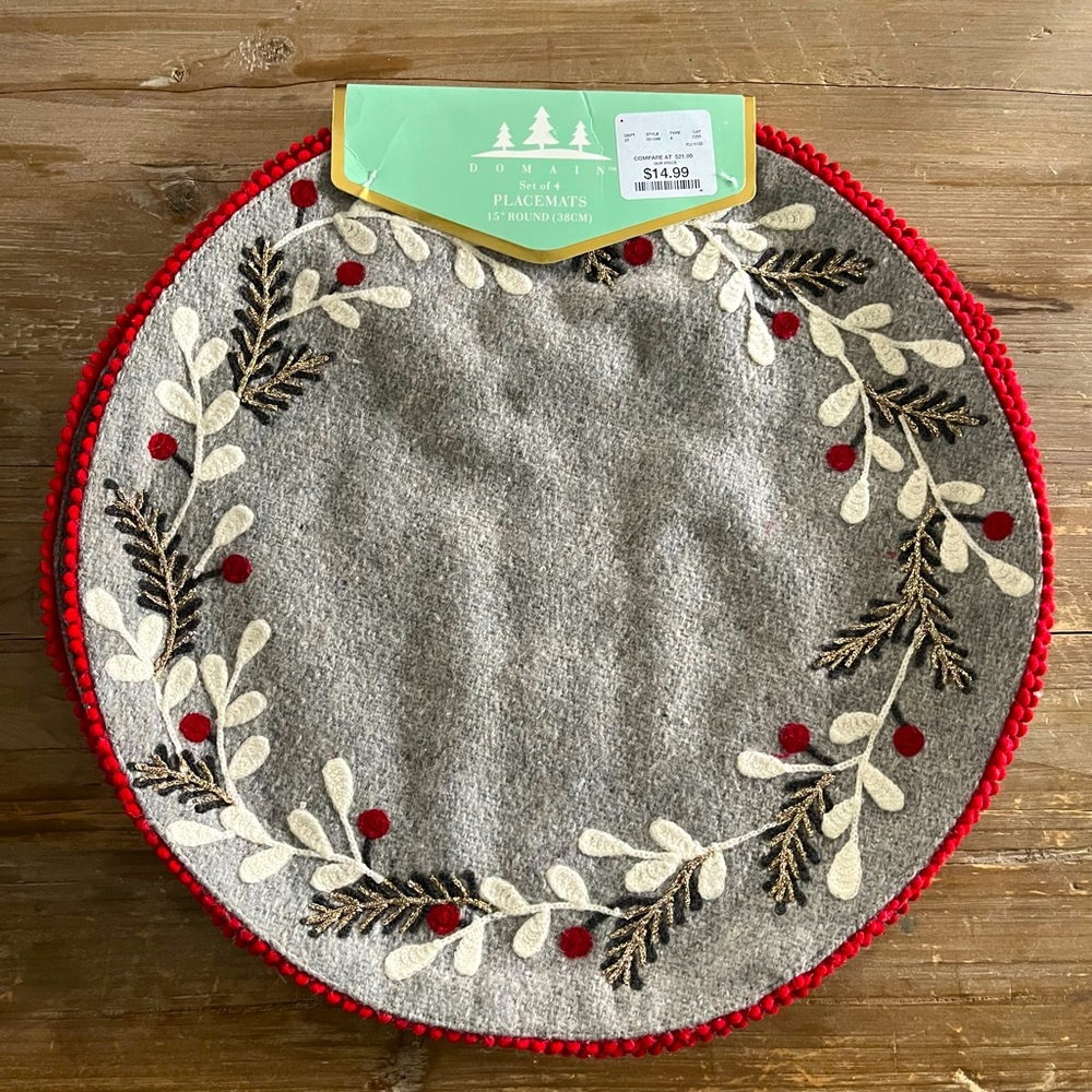 Domain Holiday Placemats NWT